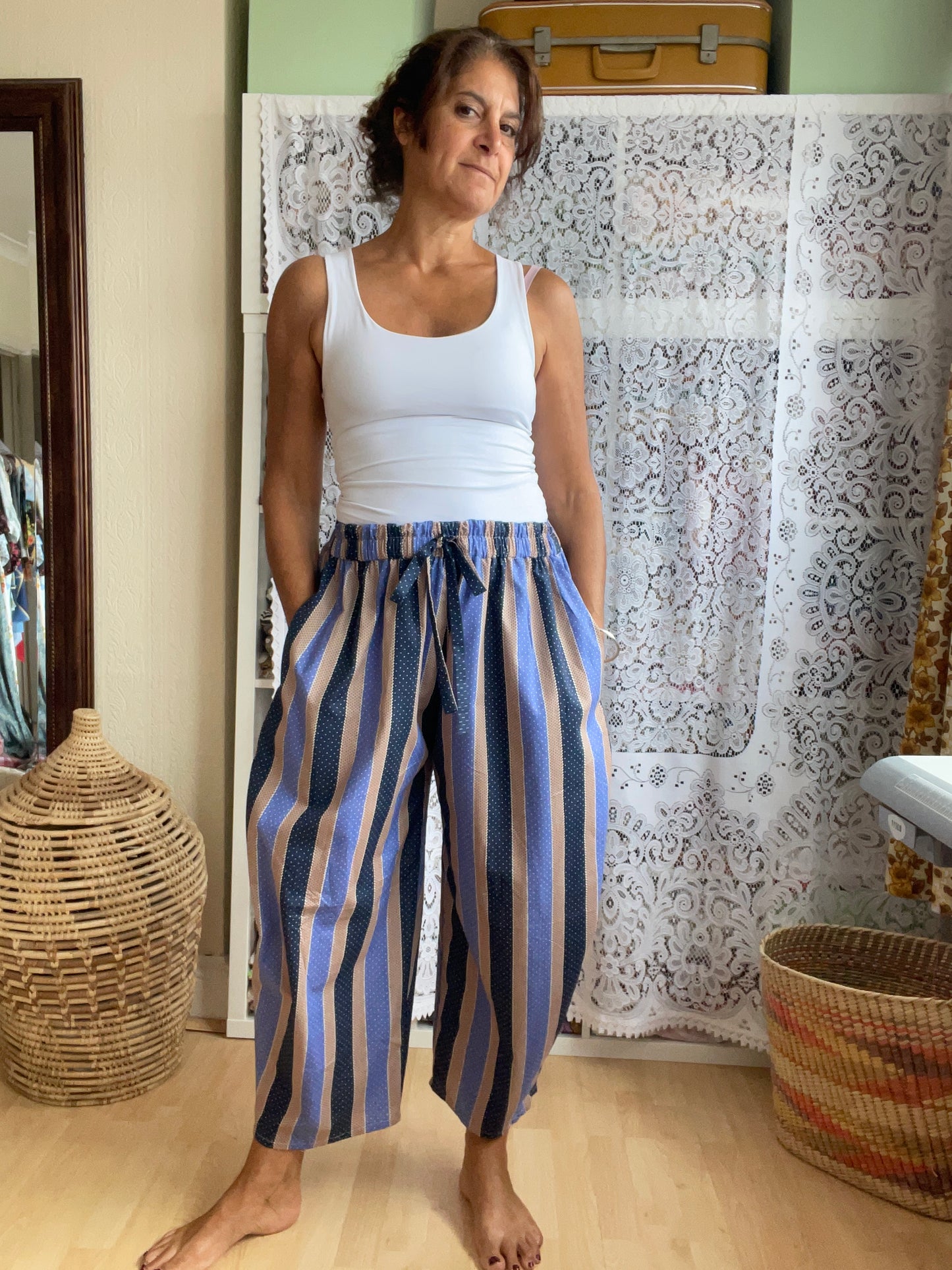 Halo Pants Size  16-18