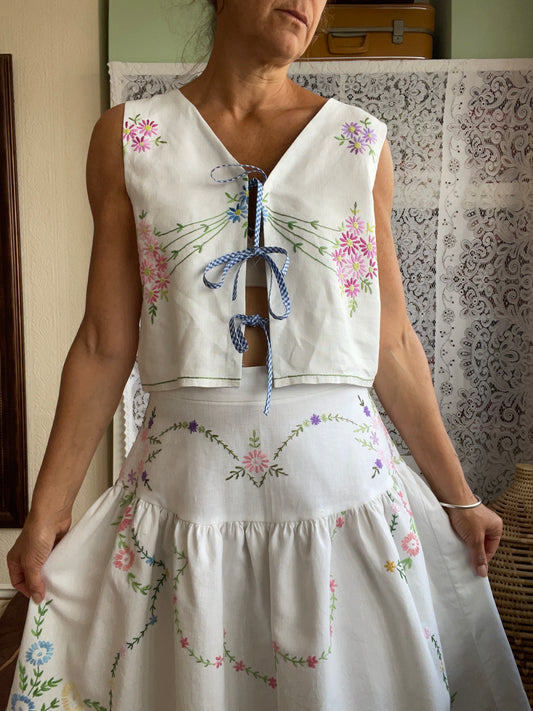 Cross back skirt size 12-18