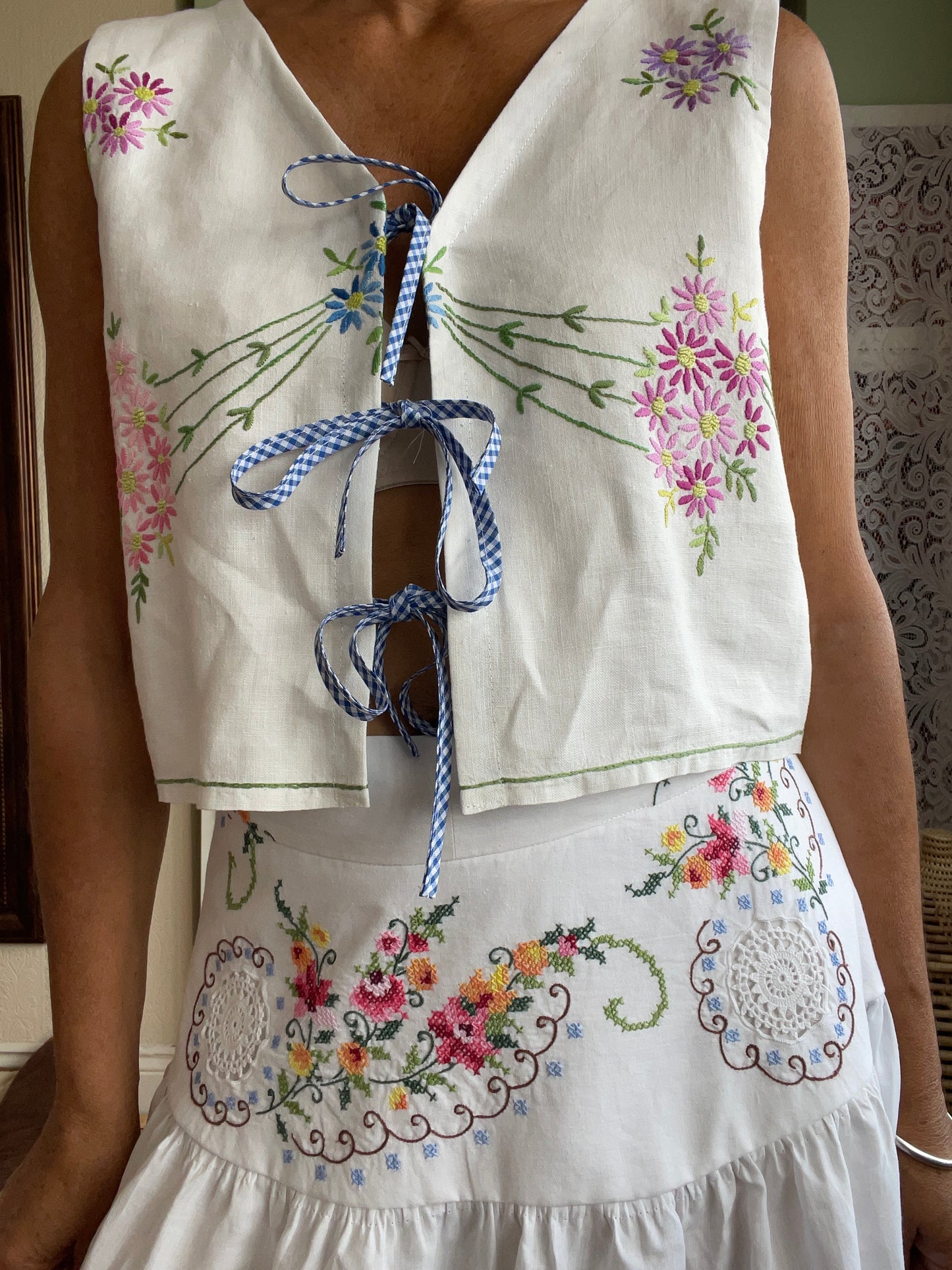 Cross back skirt size 8-14