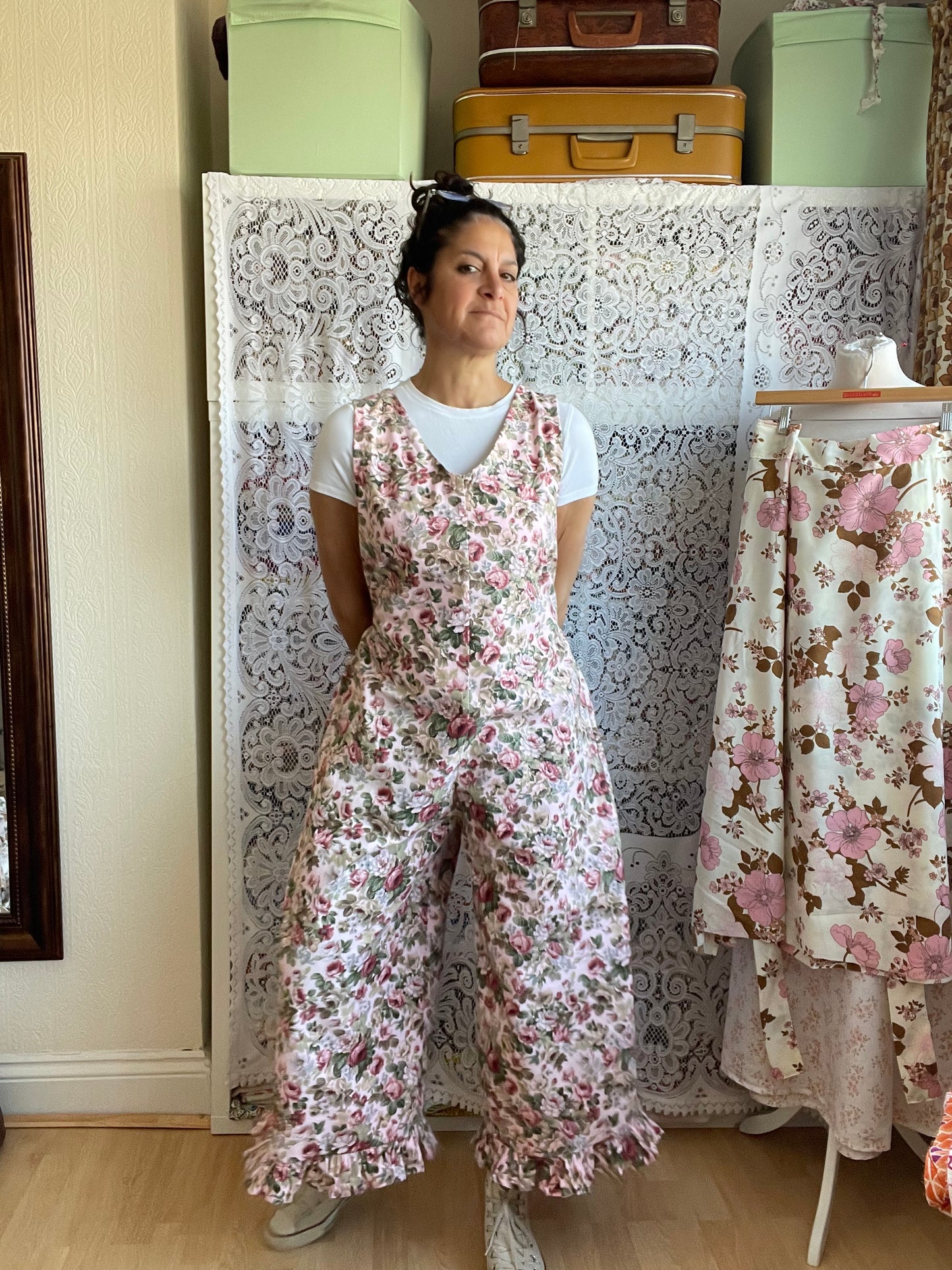 Lulu Dungas in Vintage Sanderson Chelsea Cotton