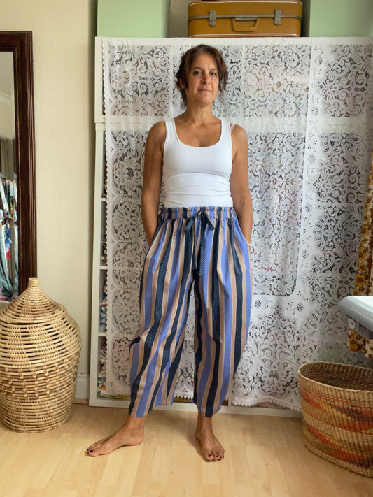 Halo Pants Size  16-18