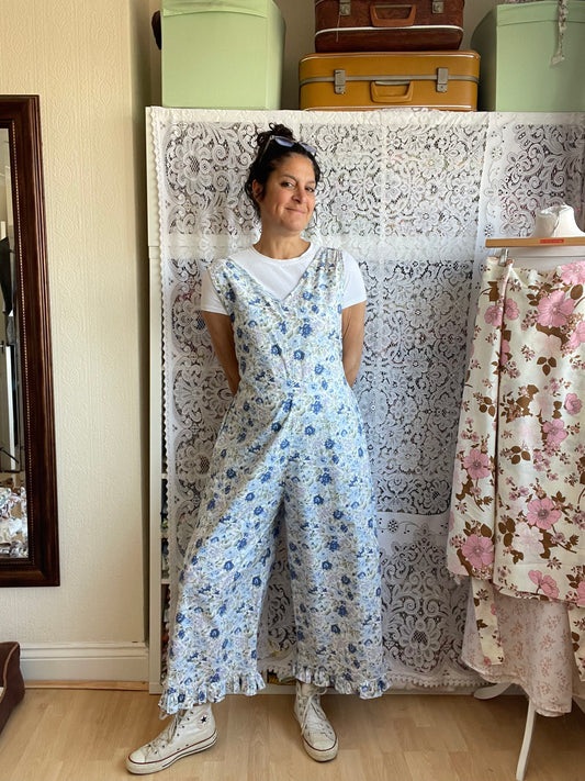 Lulu Dungas in New Vintage Floral size 10-12/14