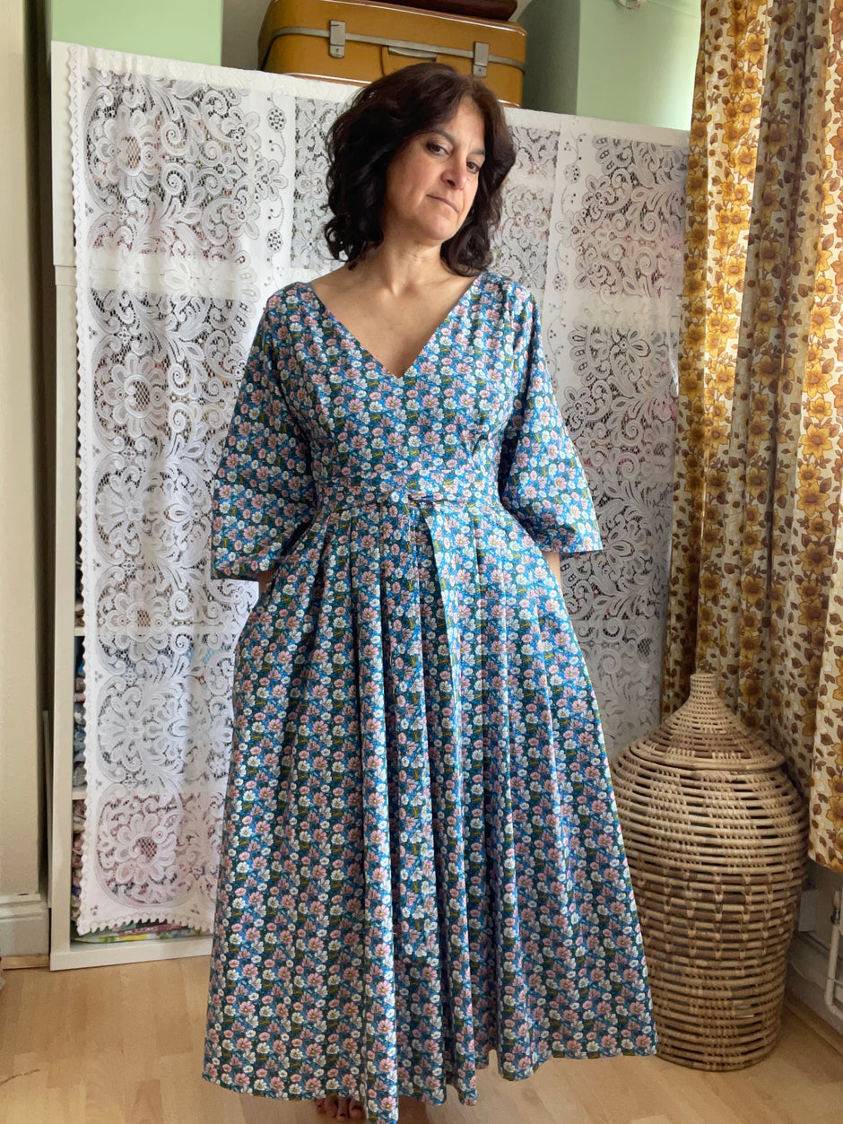 Custom vintage dress shop – Lofty Frocks